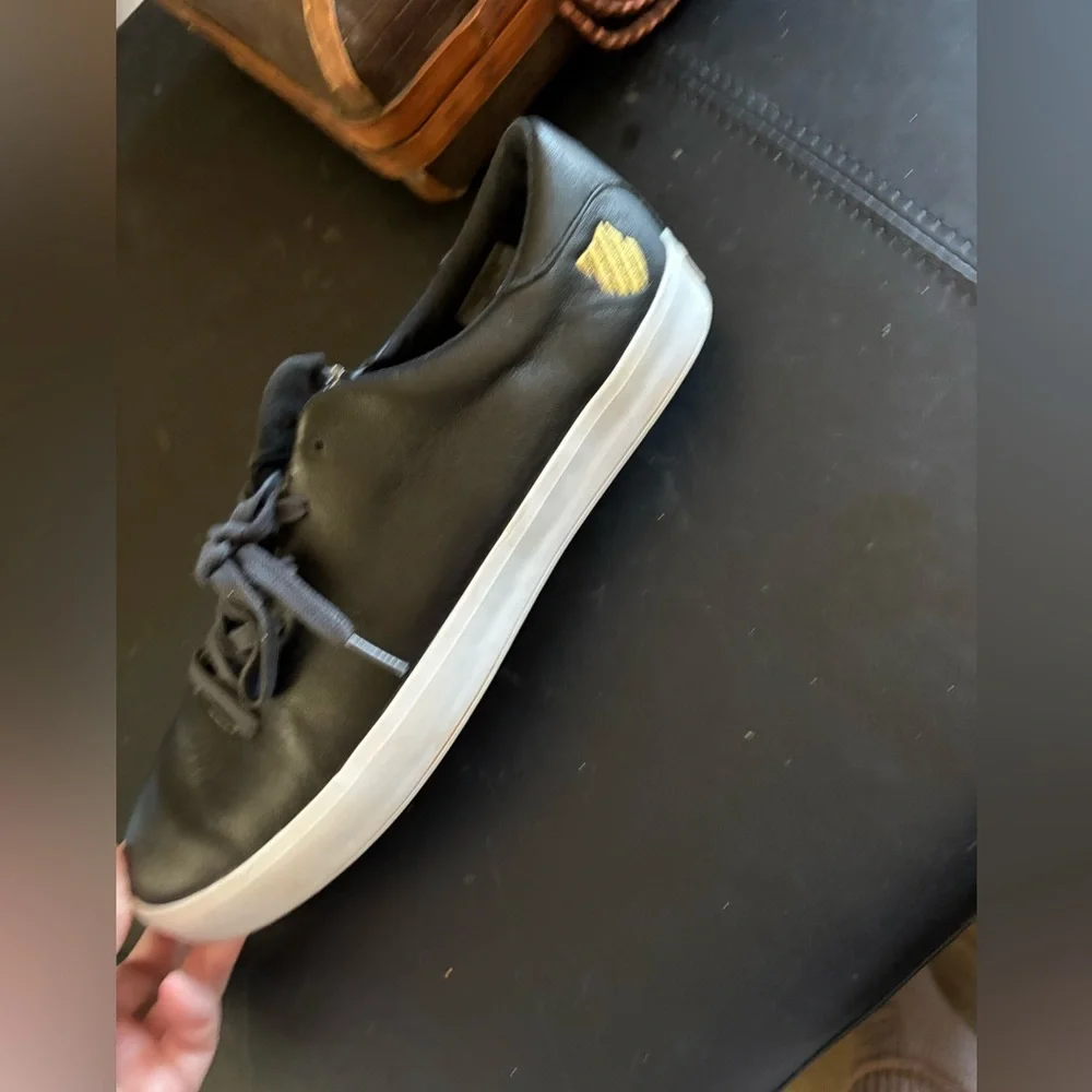 K-Swiss Men's Black and White Sneakers